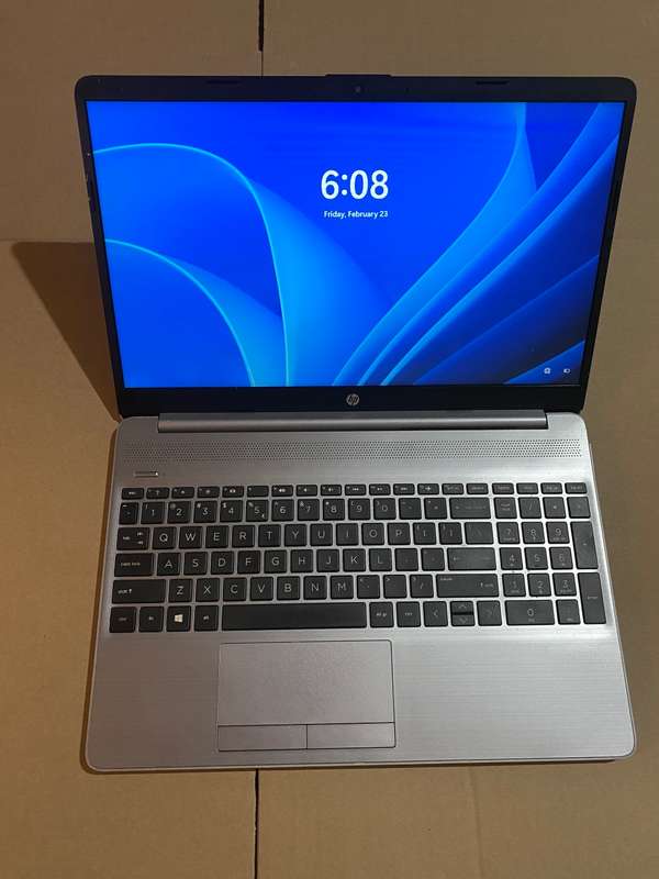 HP 255 G8 NOTEBOOK PC*15.6`*AMD RYZEN 5 3500U*2.10GHZ*8 GB RAM* 1TB HDD*WINDOWS 11 PRO 64-BIT OS